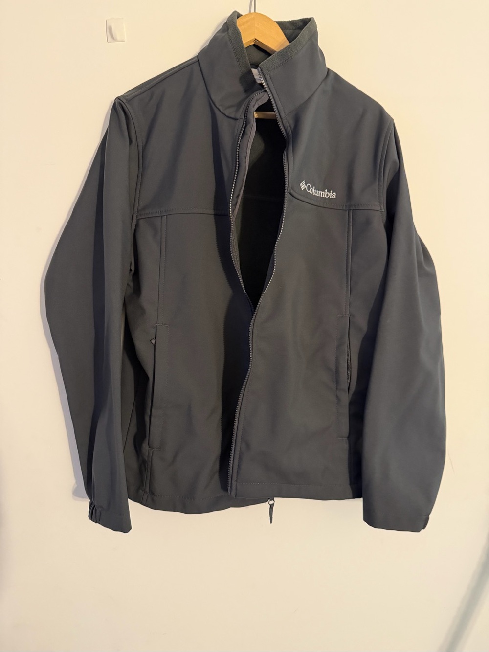 Columbia Men's Softshell Jacket - Charcoal Gray